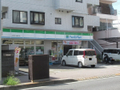 ファミリーマート吉祥寺八幡通り店 49m   