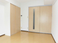 天井が高く開放感があるお部屋です 
