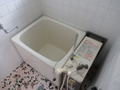 追焚機能付のお風呂です。窓もついて換気もバッチリ！ 
