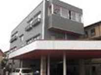 比角　賃貸アパート　屋根付車庫