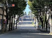 あざみ野駅近く西勝寺西側交差点からあざみ野駅方面を眺める＾＾