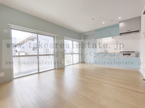 あざみ野駅6分の１LDK　フルリノベーションマンション！　室内圧巻の美しさ！　角部屋で明るいですよ！