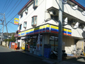 コンビニまで徒歩3分♪ 
